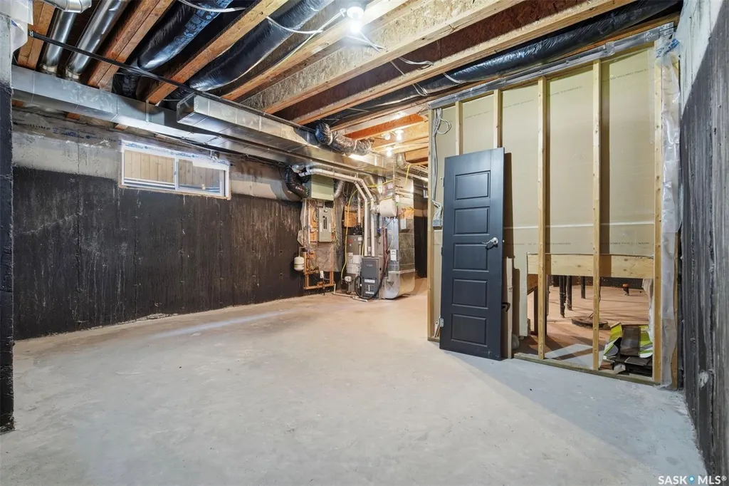 190 Rajput Way Saskatoon SK S7W 0L5