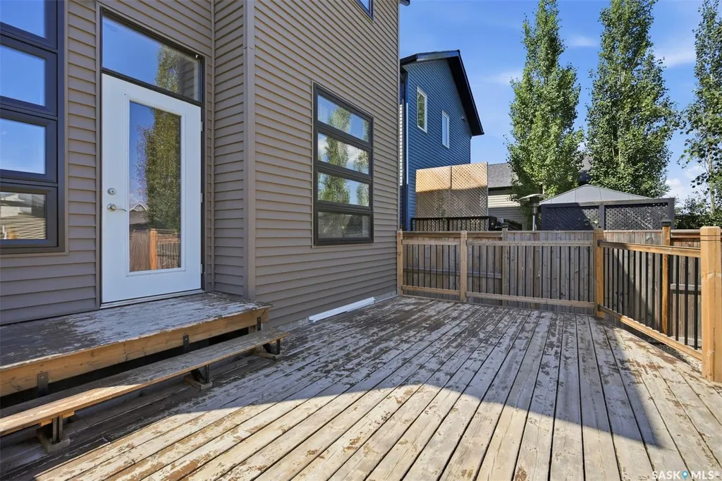 190 Rajput Way Saskatoon SK S7W 0L5
