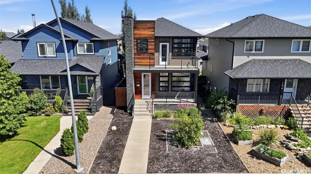 190 Rajput Way Saskatoon SK S7W 0L5