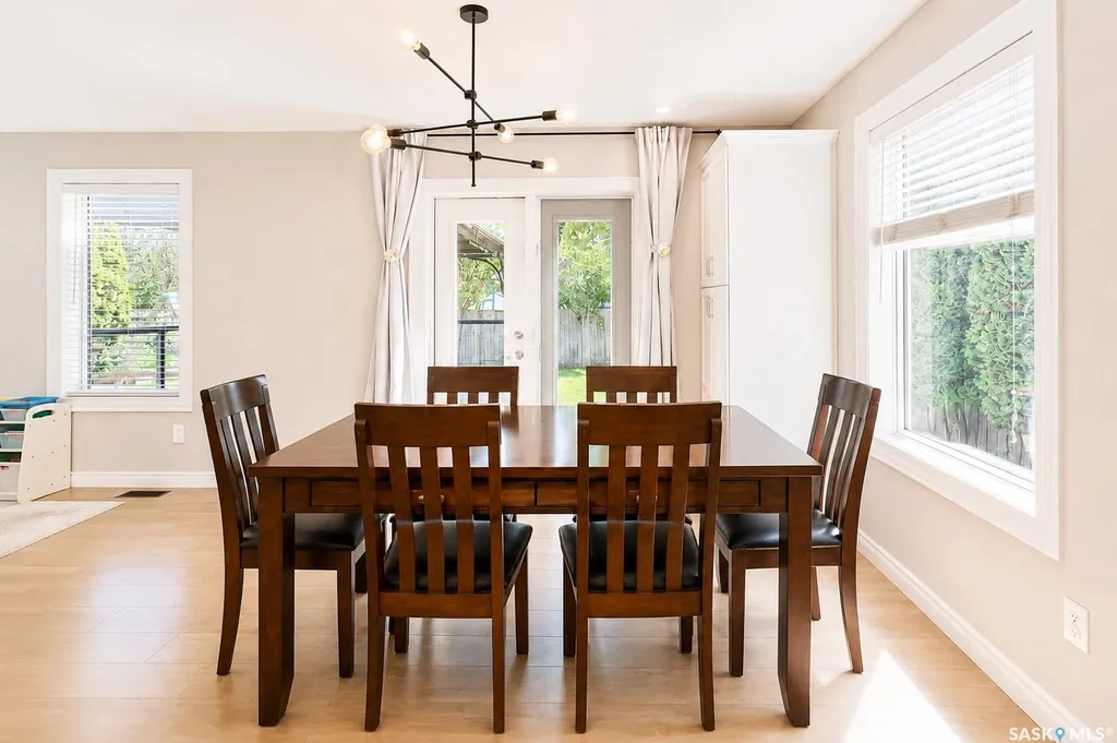 338 Stensrud Road Saskatoon SK S7W 1B4