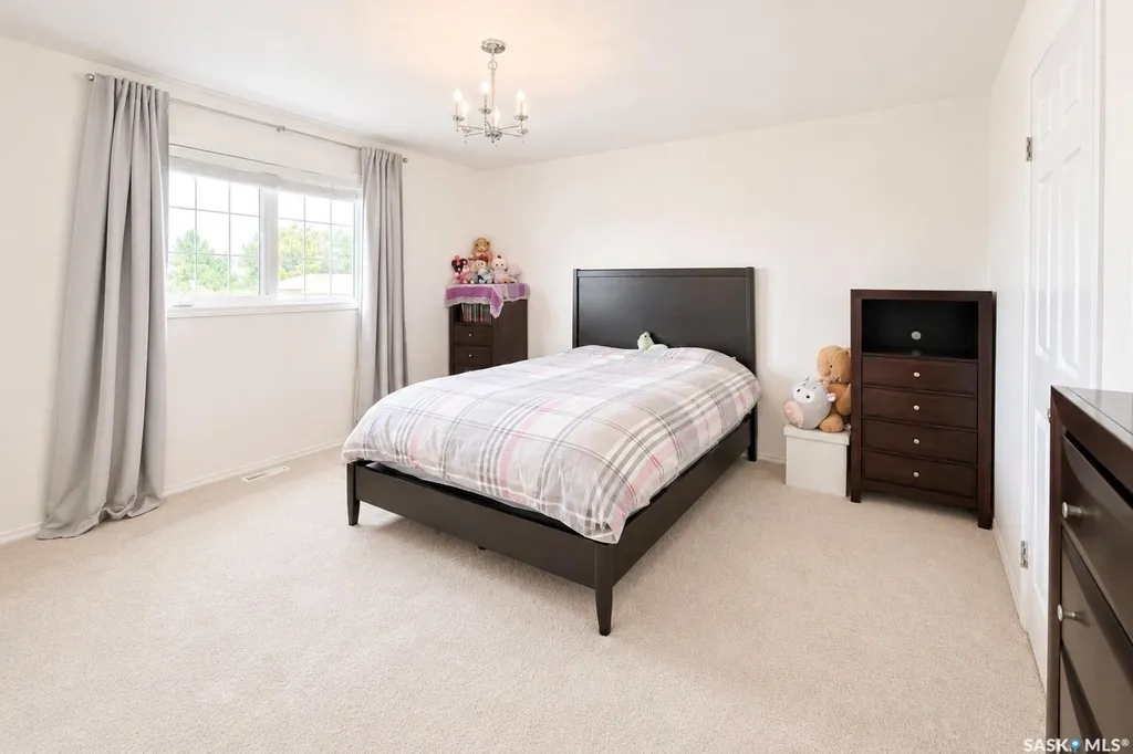 338 Stensrud Road Saskatoon SK S7W 1B4
