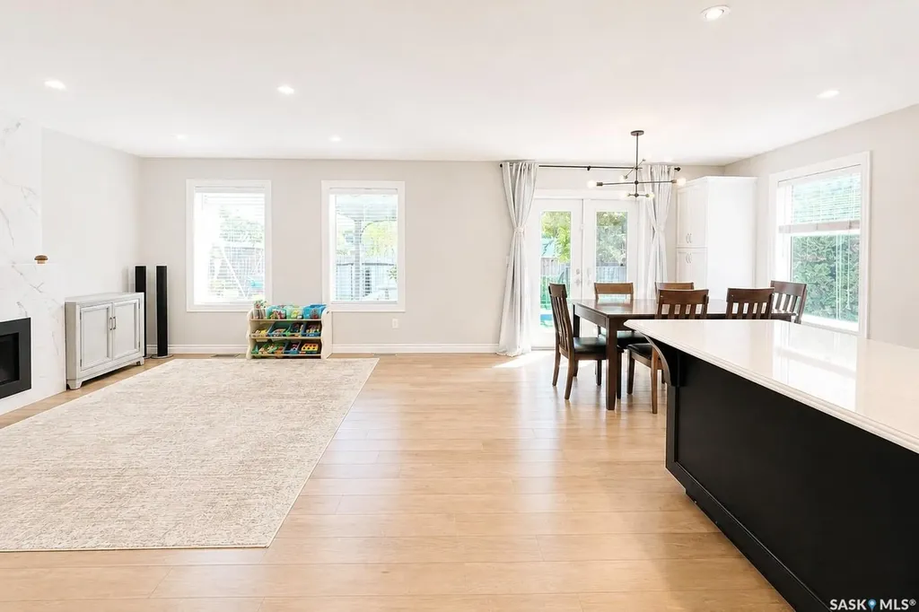 338 Stensrud Road Saskatoon SK S7W 1B4