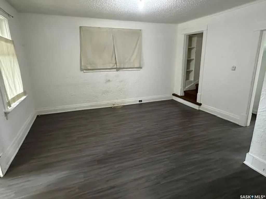 1447 Elphinstone Street Regina SK S4T 3M7