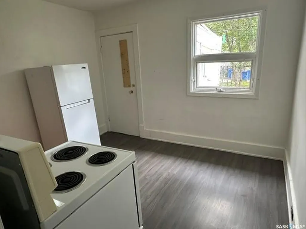 1447 Elphinstone Street Regina SK S4T 3M7