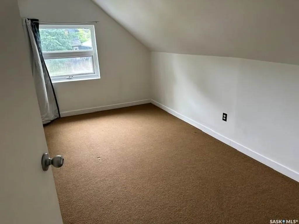 1447 Elphinstone Street Regina SK S4T 3M7