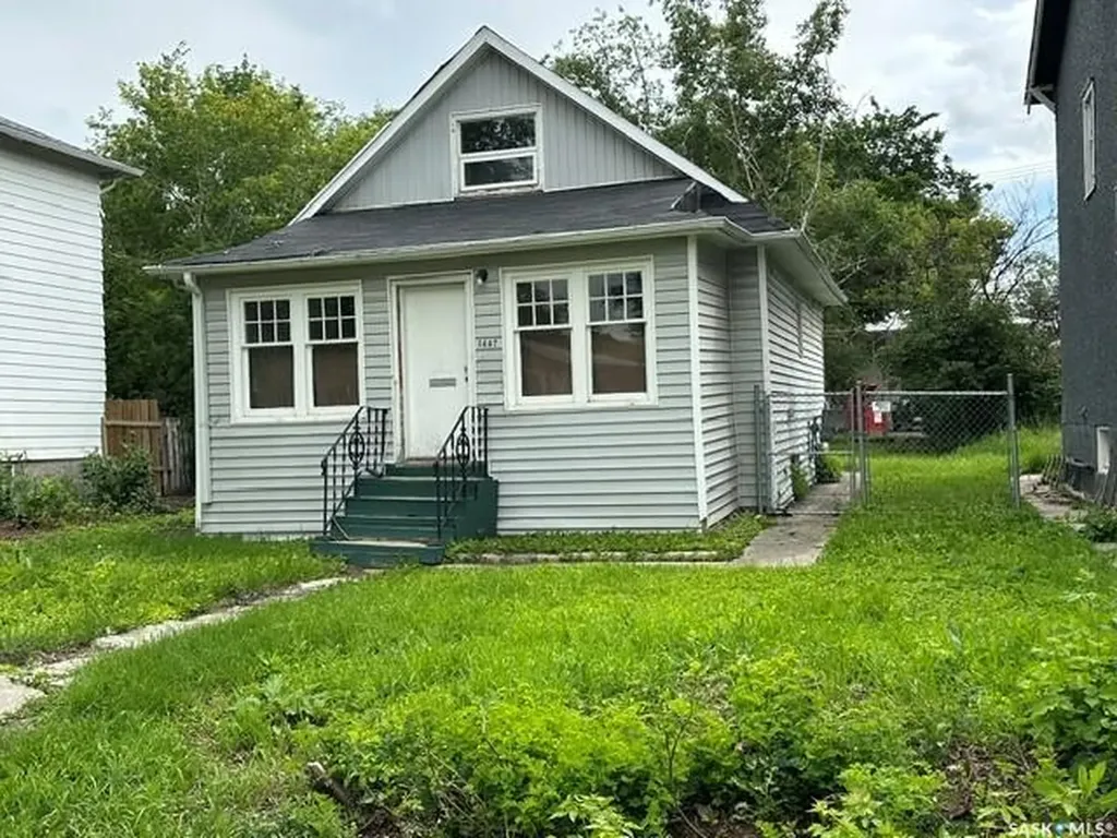 1447 Elphinstone Street Regina SK S4T 3M7
