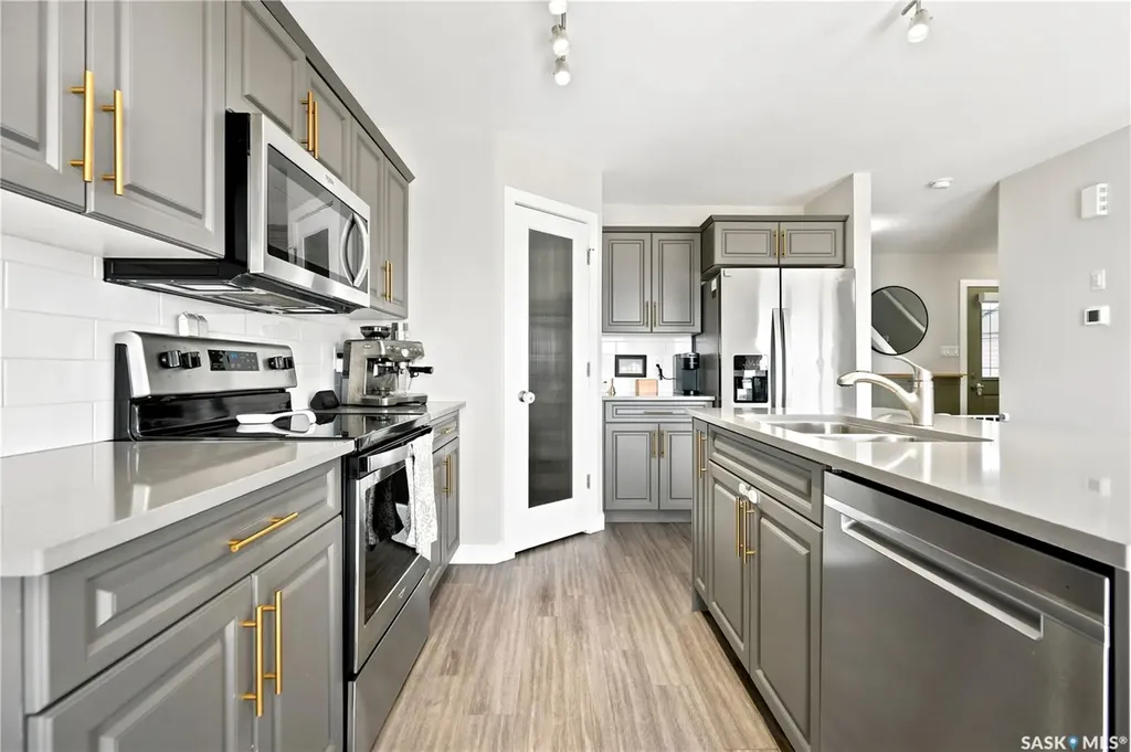 4180 Delhaye Way Regina SK S4W 0N4
