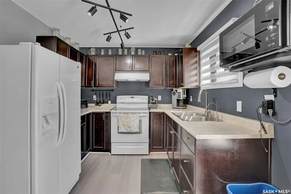 1223 Robinson Street Regina SK S4T 2N3