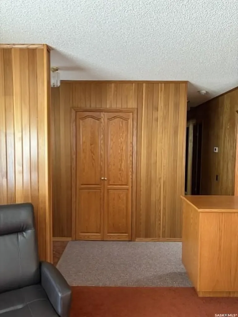 203 Argyle Street Regina SK S4R 4C5