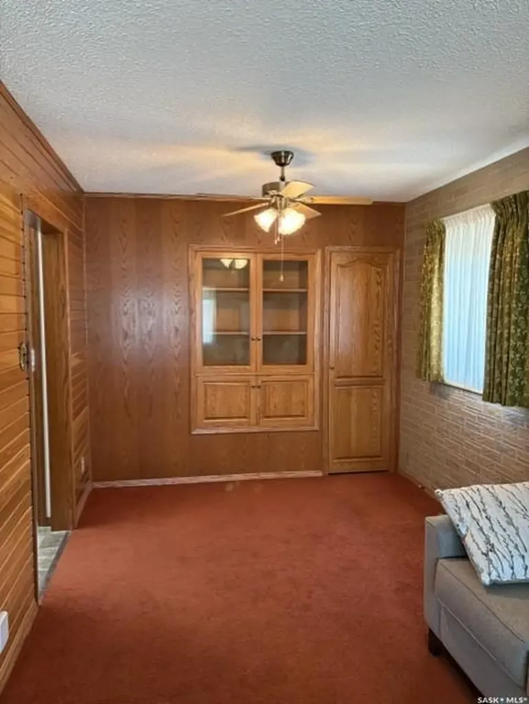 203 Argyle Street Regina SK S4R 4C5