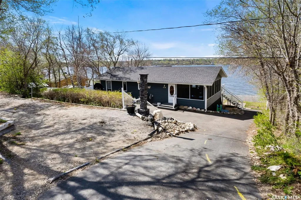 224 Pickerel Street Mckillop Rm No. 220 SK S0G 4L0
