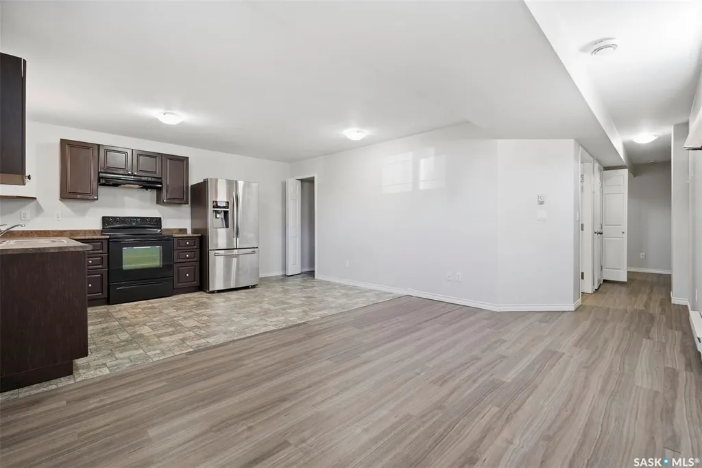 435 Coad Manor Saskatoon SK S7R 0C6