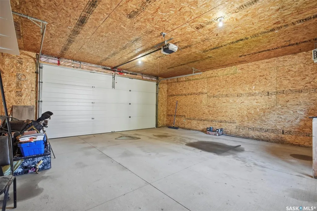 435 Coad Manor Saskatoon SK S7R 0C6