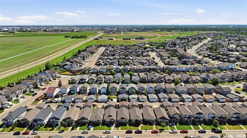 435 Coad Manor Saskatoon SK S7R 0C6