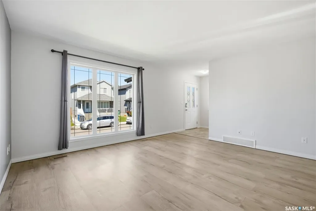 435 Coad Manor Saskatoon SK S7R 0C6