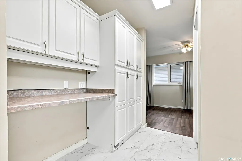2118 Clarence Avenue S Saskatoon SK S7J 1L5
