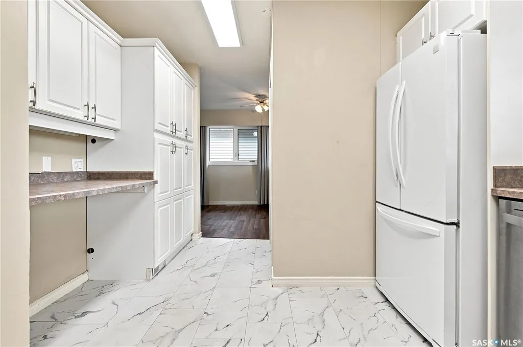 2118 Clarence Avenue S Saskatoon SK S7J 1L5
