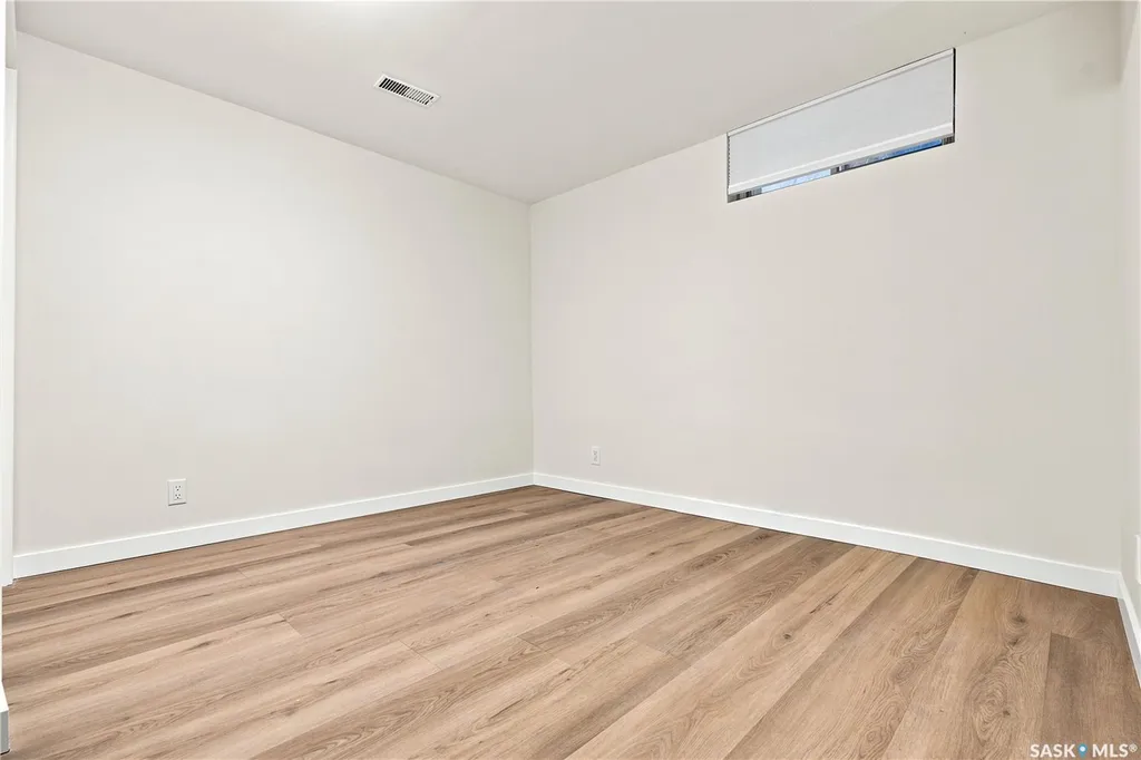 2118 Clarence Avenue S Saskatoon SK S7J 1L5