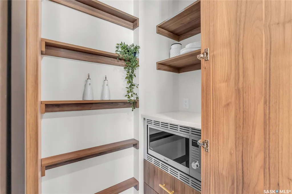 155 Mcfaull Way Saskatoon SK S7V 1Z9