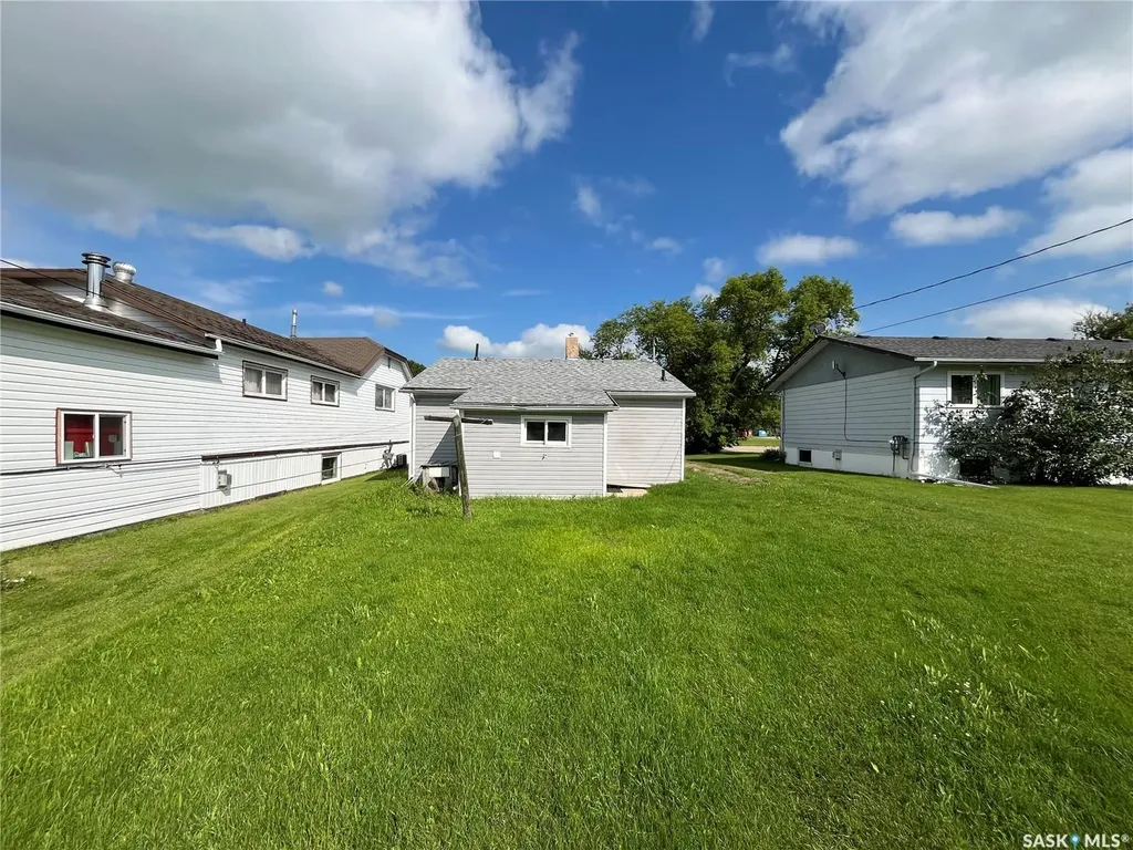 218 Barrows Street Maryfield SK S0G 3K0
