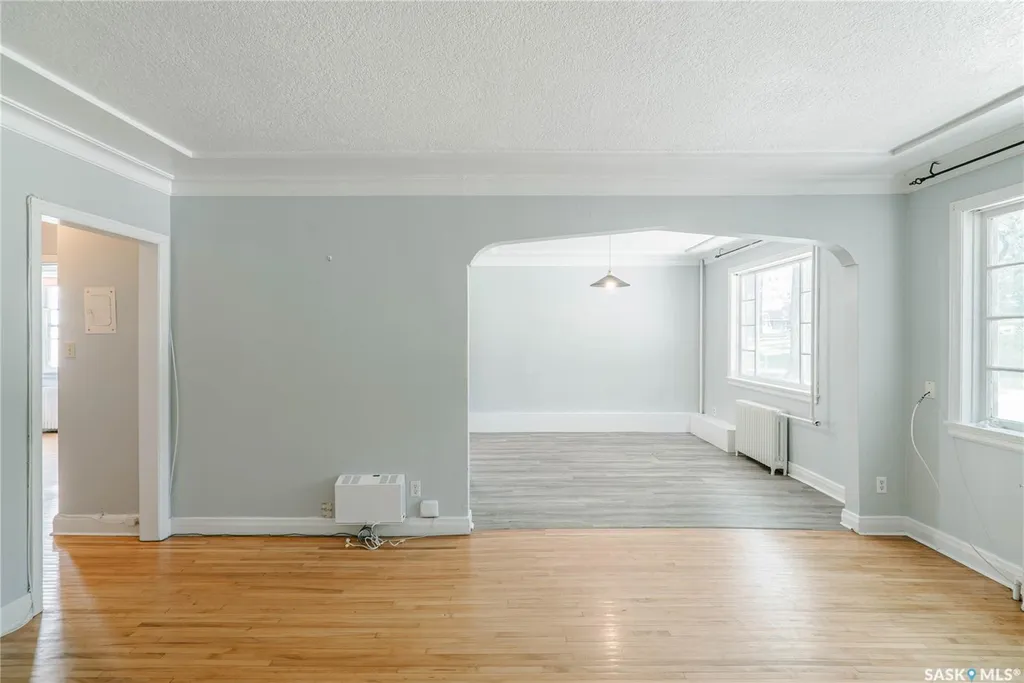 710 Mcpherson Avenue Saskatoon SK S7N 0X8