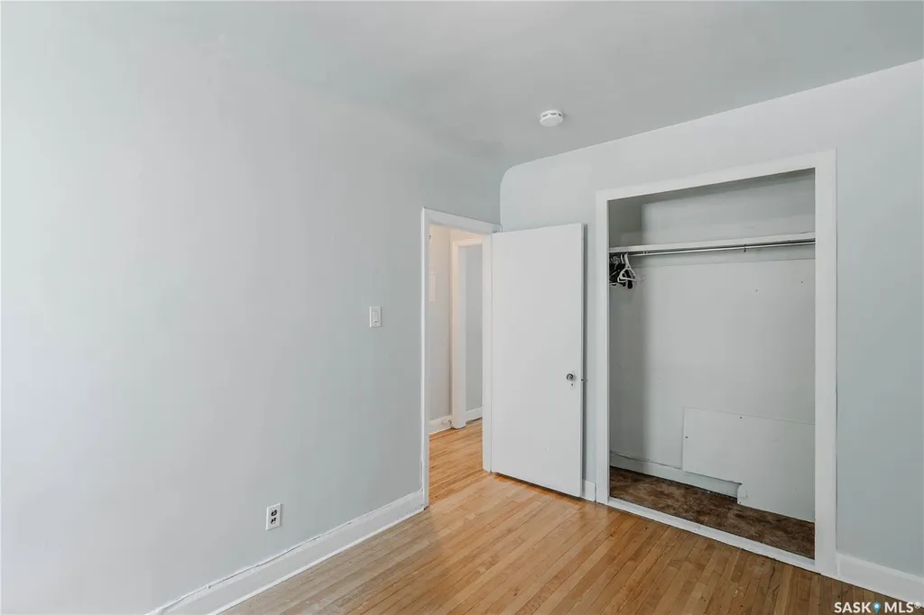 710 Mcpherson Avenue Saskatoon SK S7N 0X8