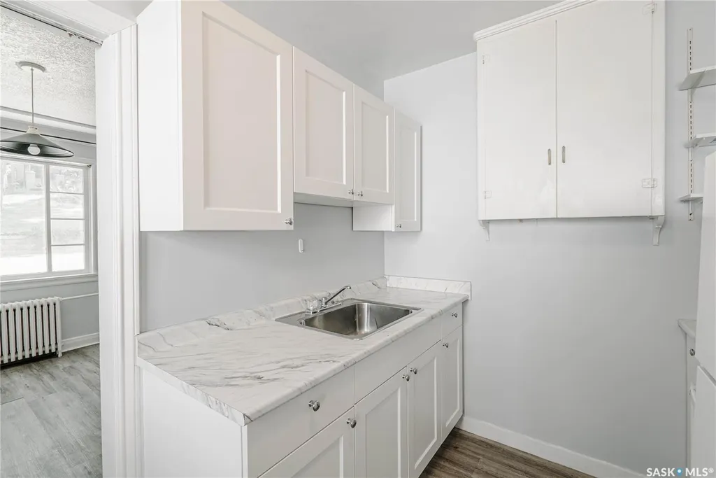 710 Mcpherson Avenue Saskatoon SK S7N 0X8