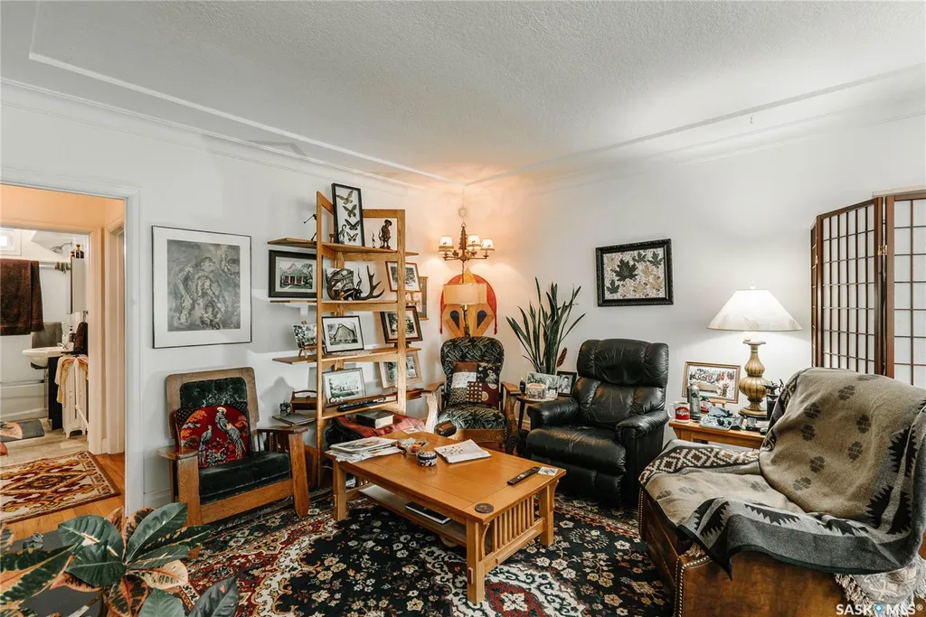 710 Mcpherson Avenue Saskatoon SK S7N 0X8