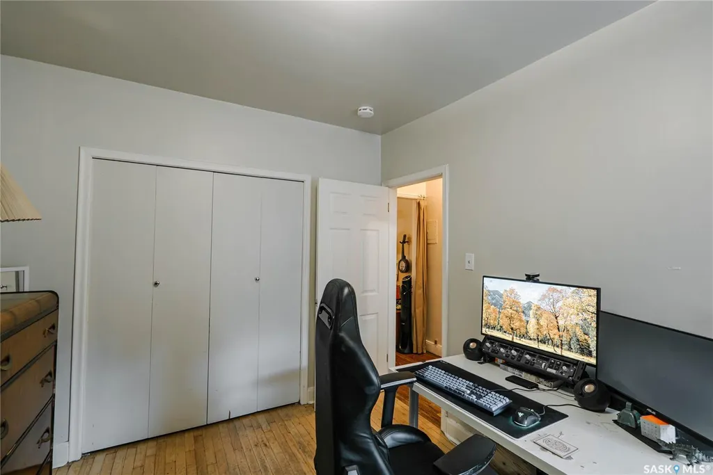 710 Mcpherson Avenue Saskatoon SK S7N 0X8