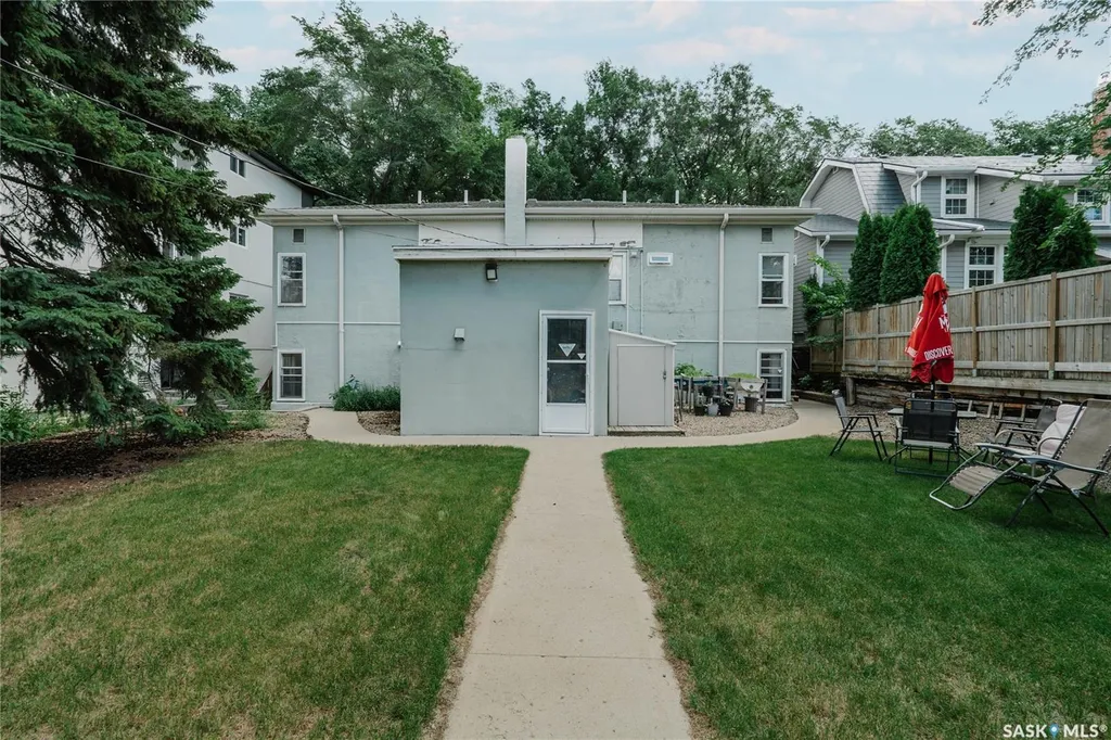 710 Mcpherson Avenue Saskatoon SK S7N 0X8
