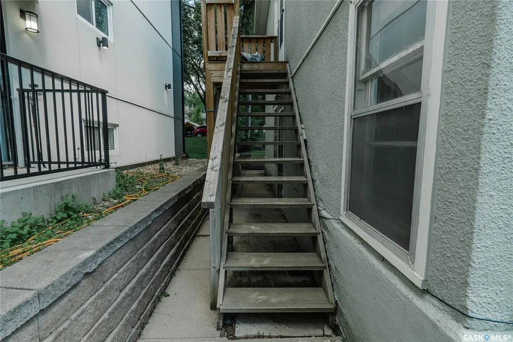 710 Mcpherson Avenue Saskatoon SK S7N 0X8