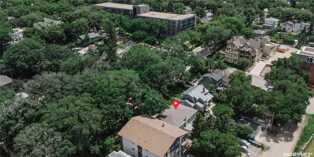 710 Mcpherson Avenue Saskatoon SK S7N 0X8