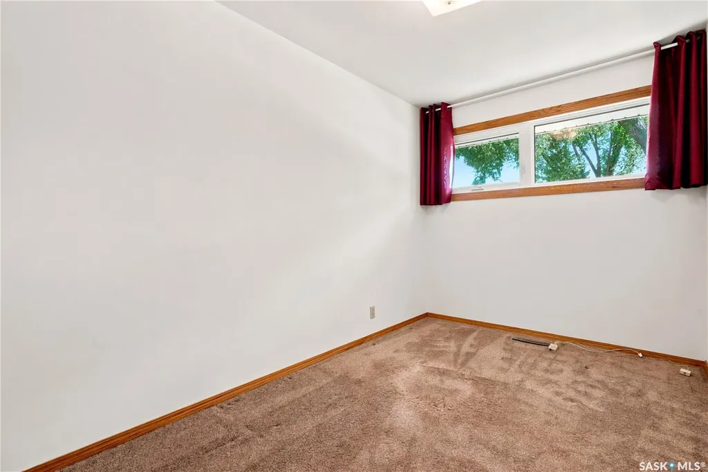 3326 4th Avenue N Regina SK S4R 0V6