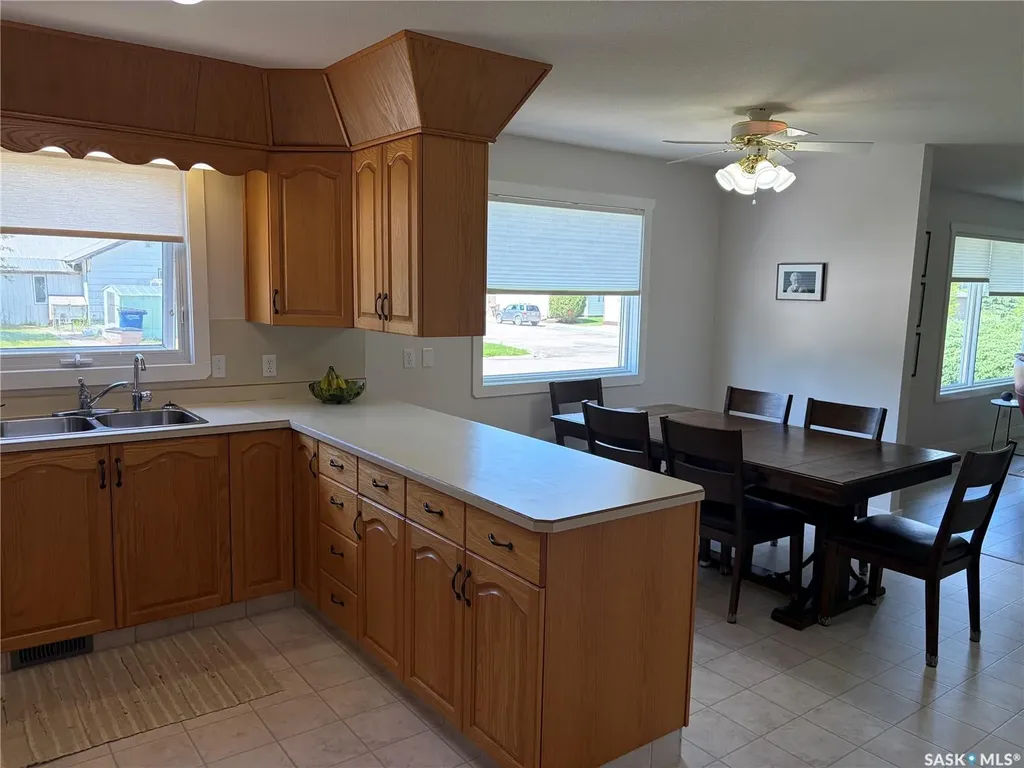 201 1st Street Kelvington SK S0A 1W0