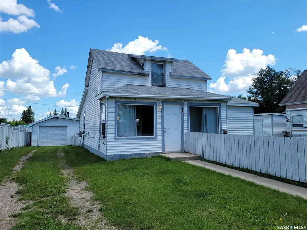 118 1st Street W St. Walburg SK S0M 2T0