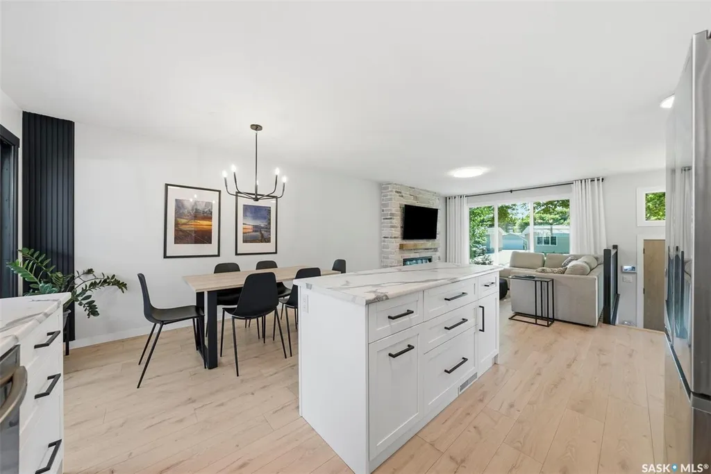 1214 Elevator Road Saskatoon SK S7M 3X2