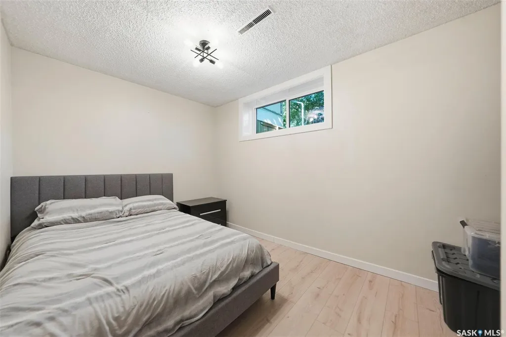 1214 Elevator Road Saskatoon SK S7M 3X2