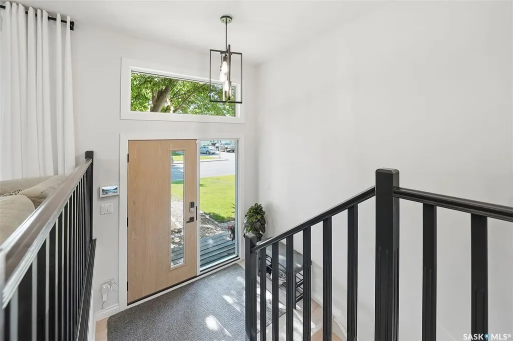 1214 Elevator Road Saskatoon SK S7M 3X2