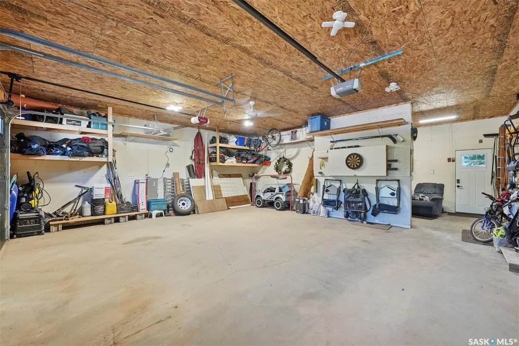 1214 Elevator Road Saskatoon SK S7M 3X2
