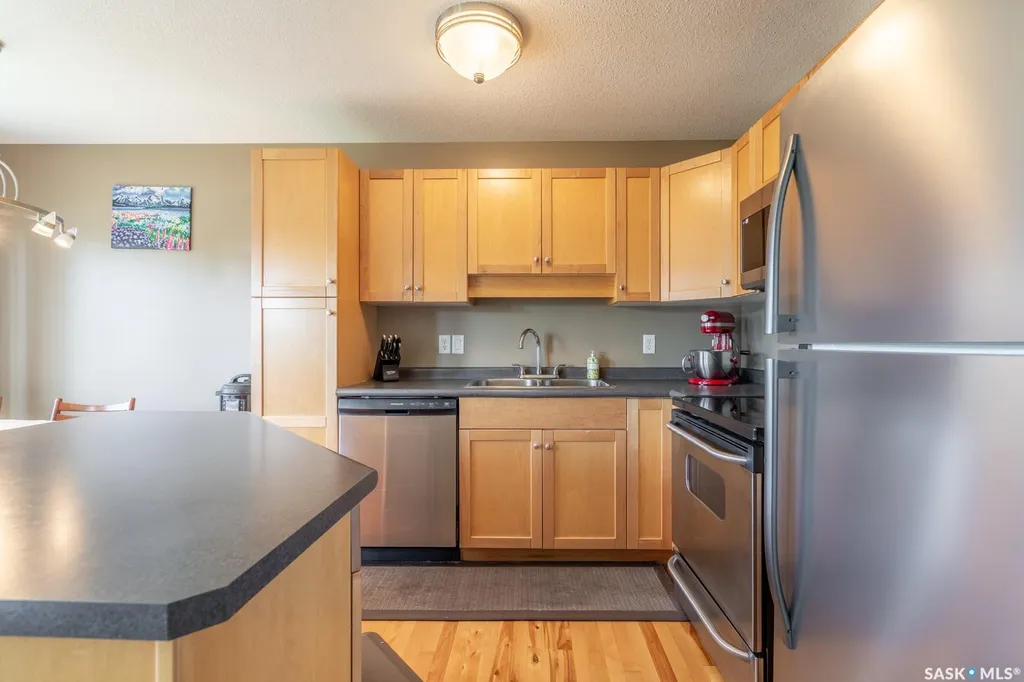 2400 Tell Place Regina SK S4V 3E3