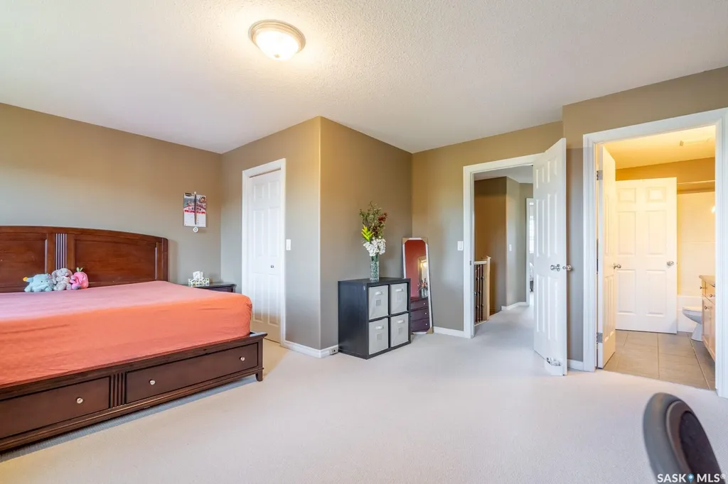 2400 Tell Place Regina SK S4V 3E3