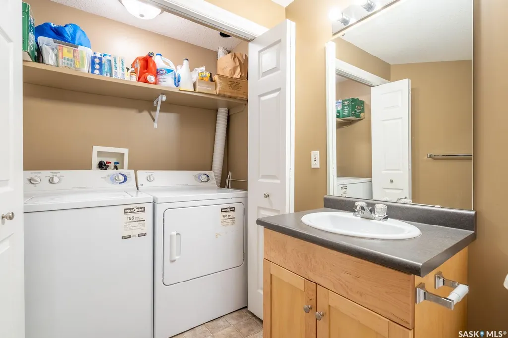 2400 Tell Place Regina SK S4V 3E3