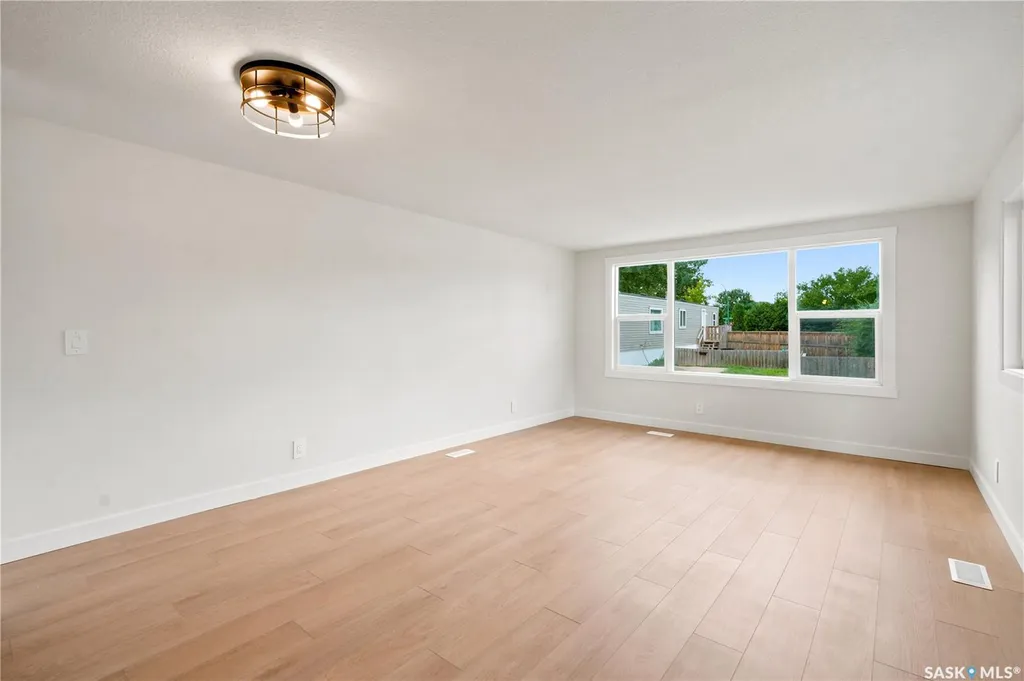 219 Grant Street Saskatoon SK S7N 2A5