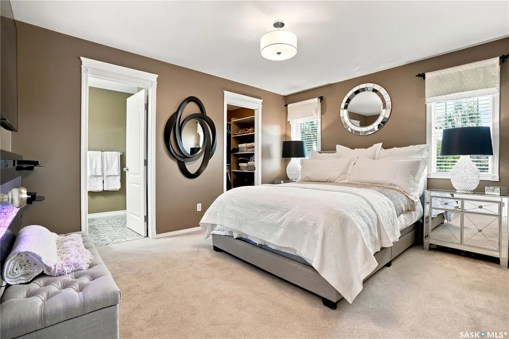 518 Sears Cove Saskatoon SK S7N 4V6
