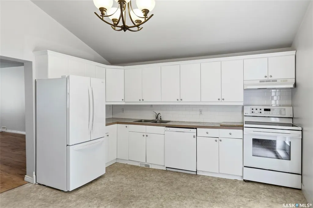 2157 Francis Street Regina SK S4N 2P4