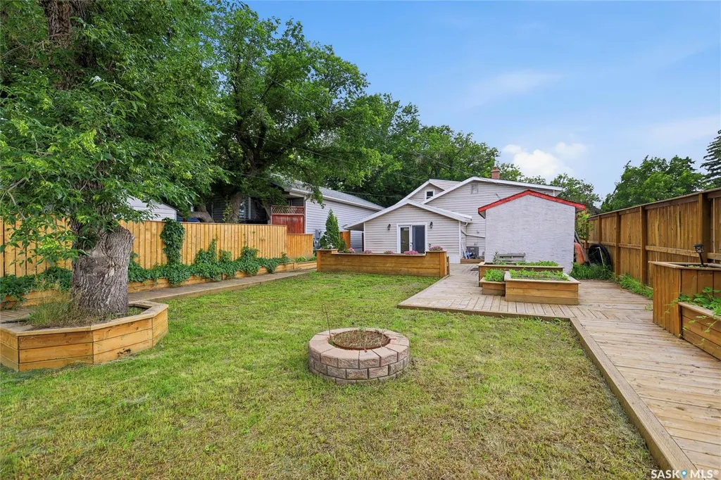 2157 Francis Street Regina SK S4N 2P4