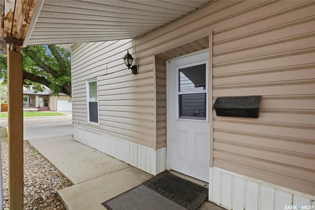 2157 Francis Street Regina SK S4N 2P4