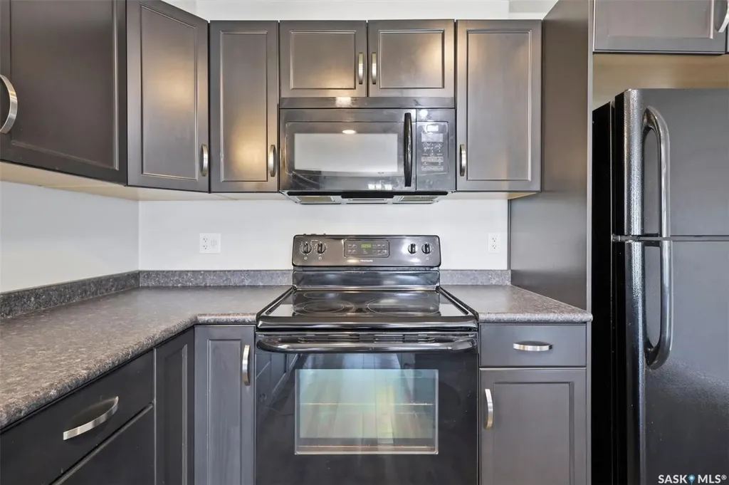 123 Henick Crescent Saskatoon SK S7R 0J9