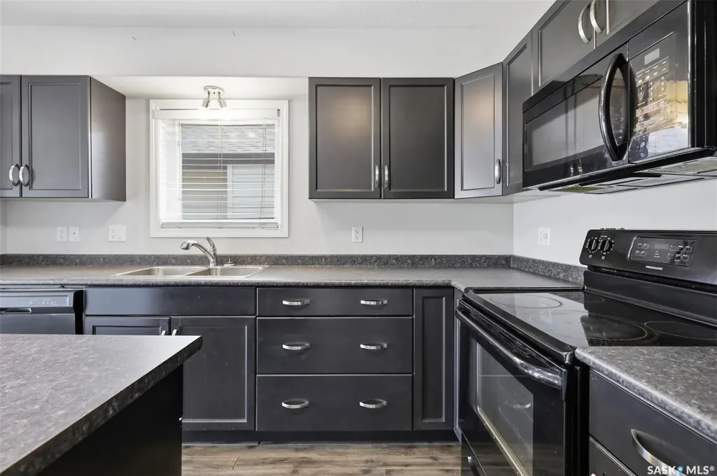 123 Henick Crescent Saskatoon SK S7R 0J9