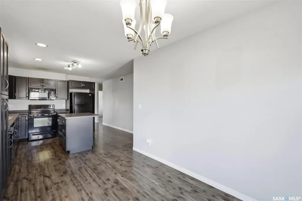 123 Henick Crescent Saskatoon SK S7R 0J9